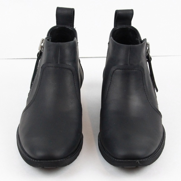 UGG Women's Black Leather Ankle Boot 5M - Picture 3 of 5